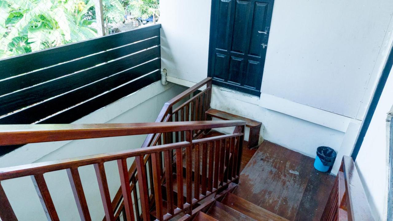 Reddoorz Near Sentani Airport Jayapura Ξενοδοχείο Εξωτερικό φωτογραφία
