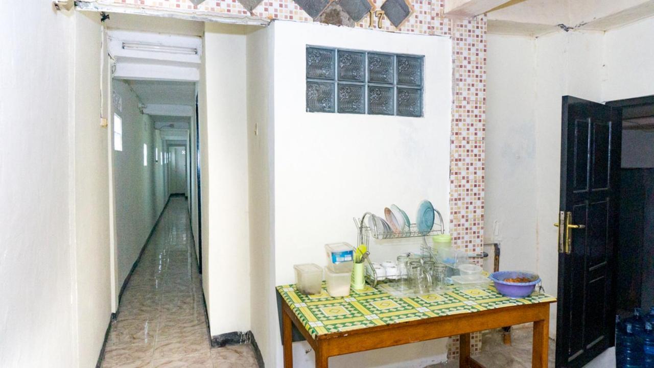 Reddoorz Near Sentani Airport Jayapura Ξενοδοχείο Εξωτερικό φωτογραφία