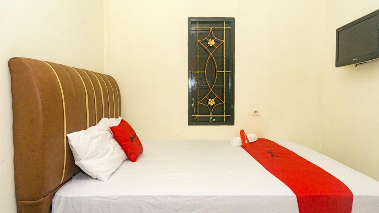 Reddoorz Near Sentani Airport Jayapura Ξενοδοχείο Εξωτερικό φωτογραφία