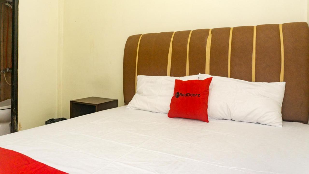 Reddoorz Near Sentani Airport Jayapura Ξενοδοχείο Εξωτερικό φωτογραφία